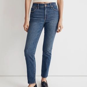 The Mid-Rise Perfect Vintage Jeans from Madewell size 28